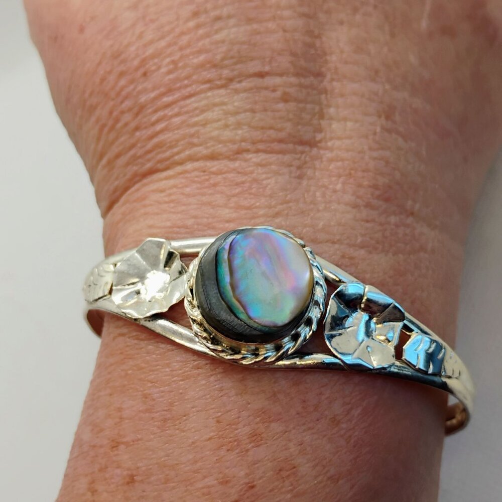 Mexican Silver Abalone Shell Cuff Bracelet Flower Leaf Setting Handmade 12.7g - Picture 3 of 7